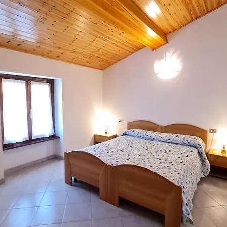 Bonaventura 12345 Gardola Centro Storico Апартаменты Тиньяле